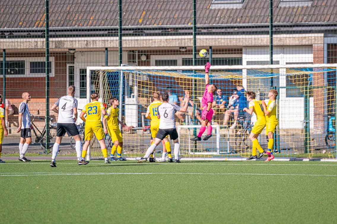 Foto zum Newsartikel 10. Spieltag im Nierspark & Ehrung von Manfred Nilkens